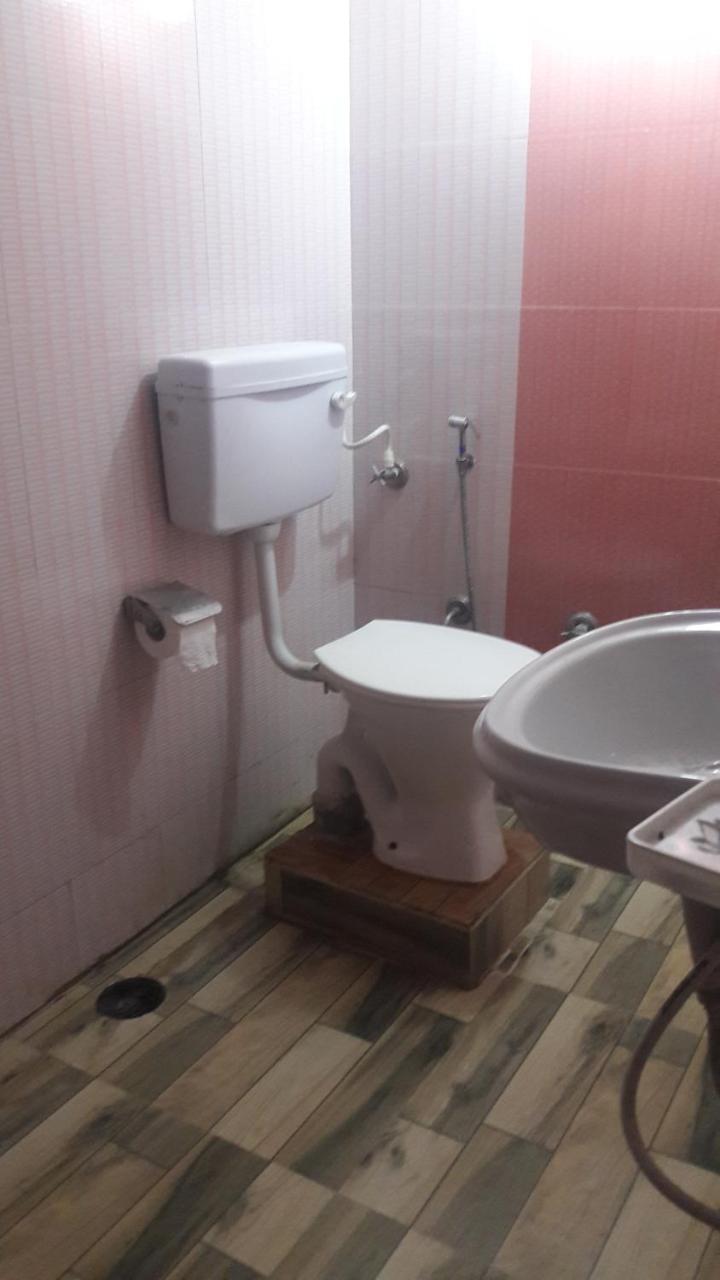 Wow Rooms 4 You Jabalpur Exterior foto